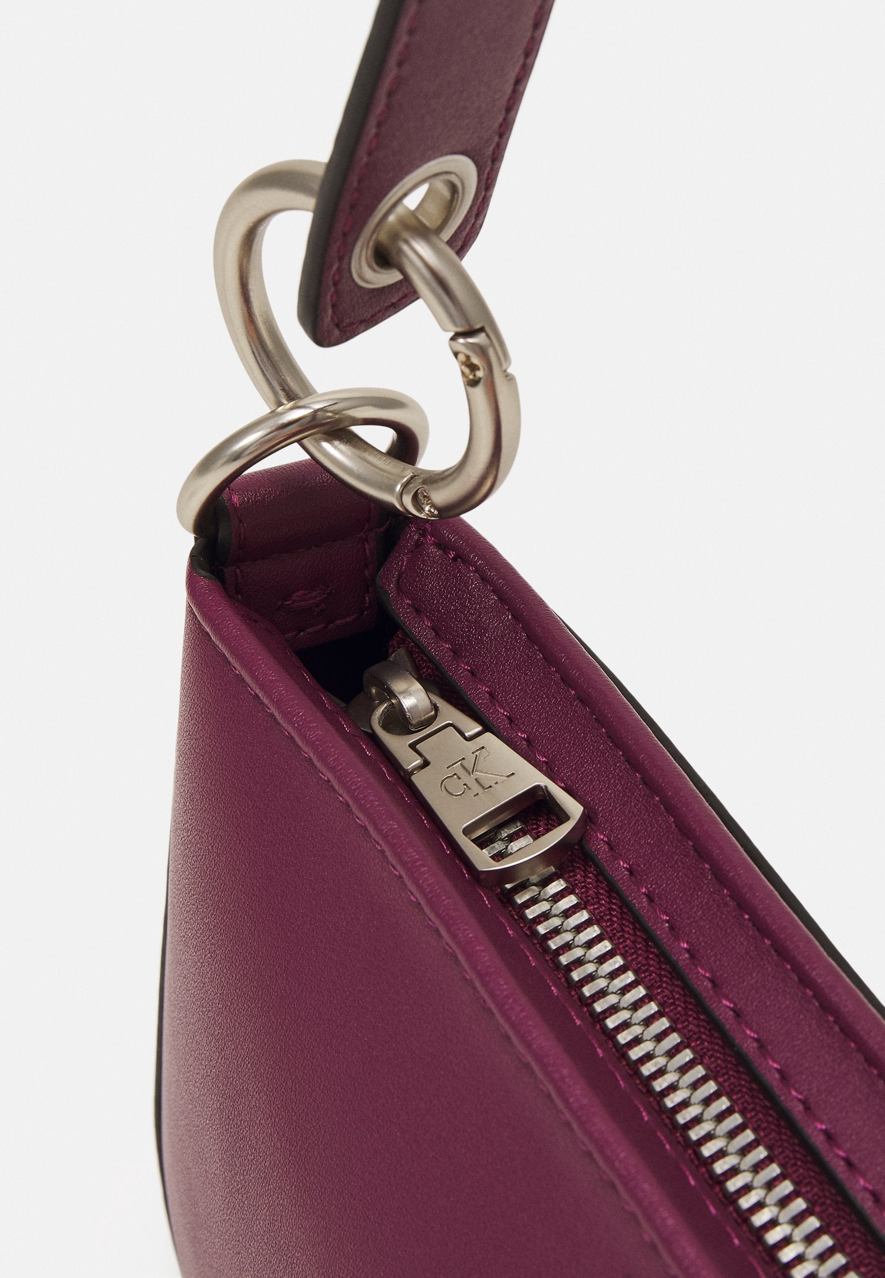 Calvin Klein - SCULPTED SHOULDER POUCH MONO - Handbag