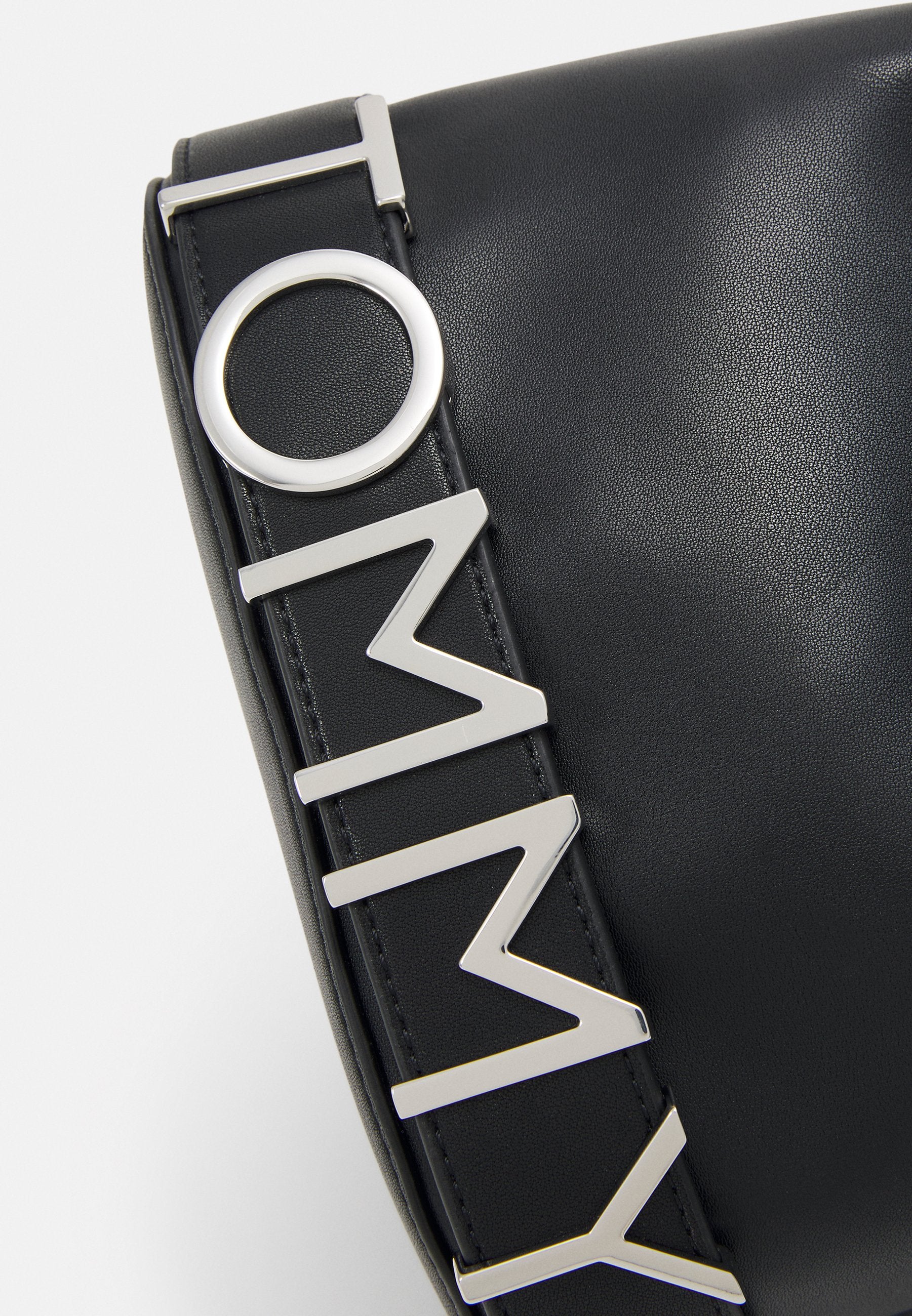 Tommy Jeans BOLD BUCKET BAG - Handbag